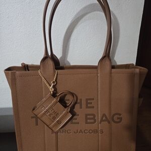 Marc Jacobs The Tote Bag Brown Leather Tote with Charm